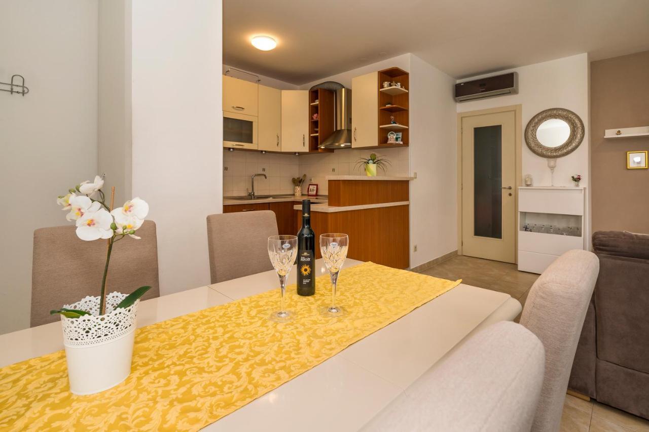 Luxury 1 Bedroom App Center&Balcony Free Parking Σπλιτ Εξωτερικό φωτογραφία