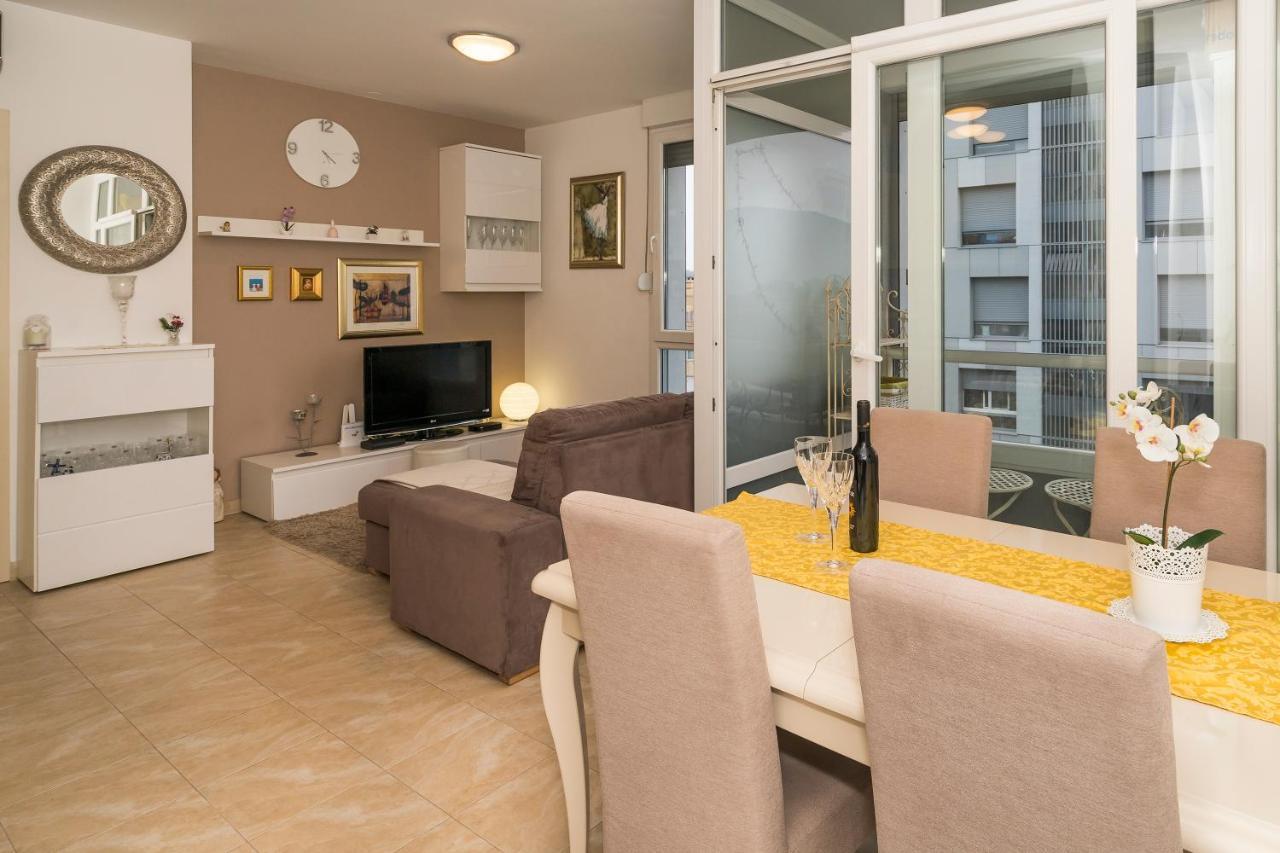 Luxury 1 Bedroom App Center&Balcony Free Parking Σπλιτ Εξωτερικό φωτογραφία